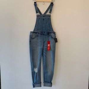 Celebrity Pink Jean Overalls, New With Tags, size 5/27